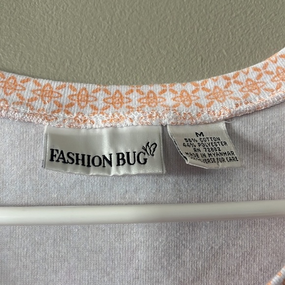 Cute T-Shirt - Picture 2 of 3